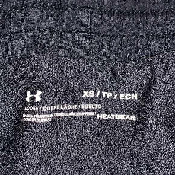 under armour shorts women mesh side - Picture 5 of 5